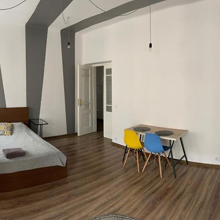 Apartament Rowna 12 Kielce Esterno foto